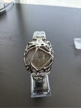 Silver-Tone Men’s Melted Face Bracelet Watch